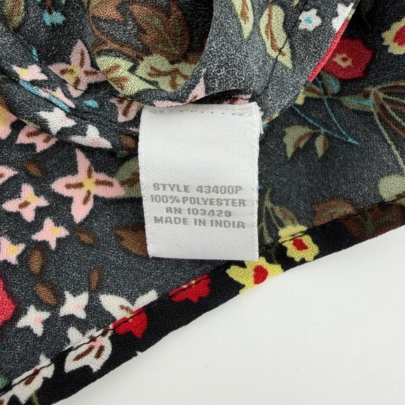 Intro Woman Plus Size 2X Black Floral Smocked V Neck Tunic Top 3/4 Sleeve - Picture 5 of 7